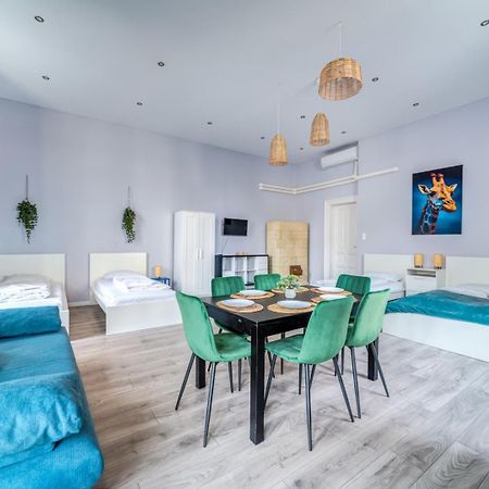 Ferienwohnung Downtown Delight - Erzsebet Blvd - 13 Ppl Budapest Exterior foto