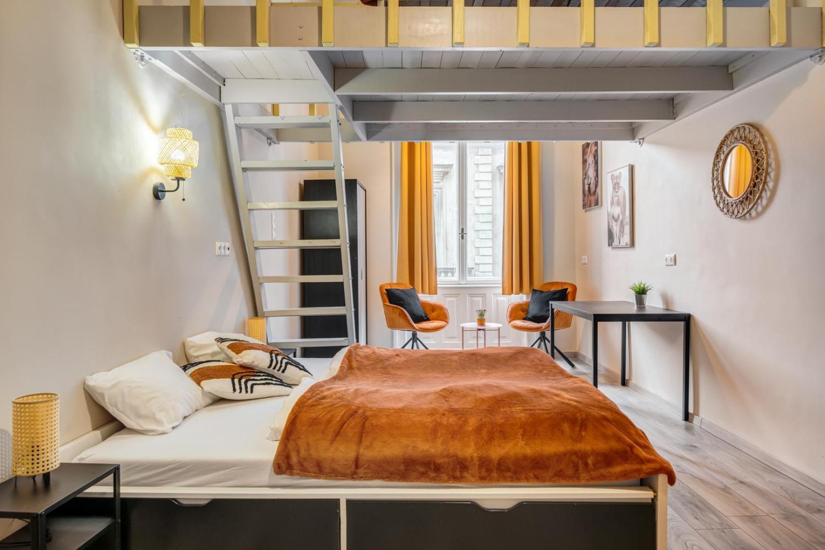 Ferienwohnung Downtown Delight - Erzsebet Blvd - 13 Ppl Budapest Exterior foto