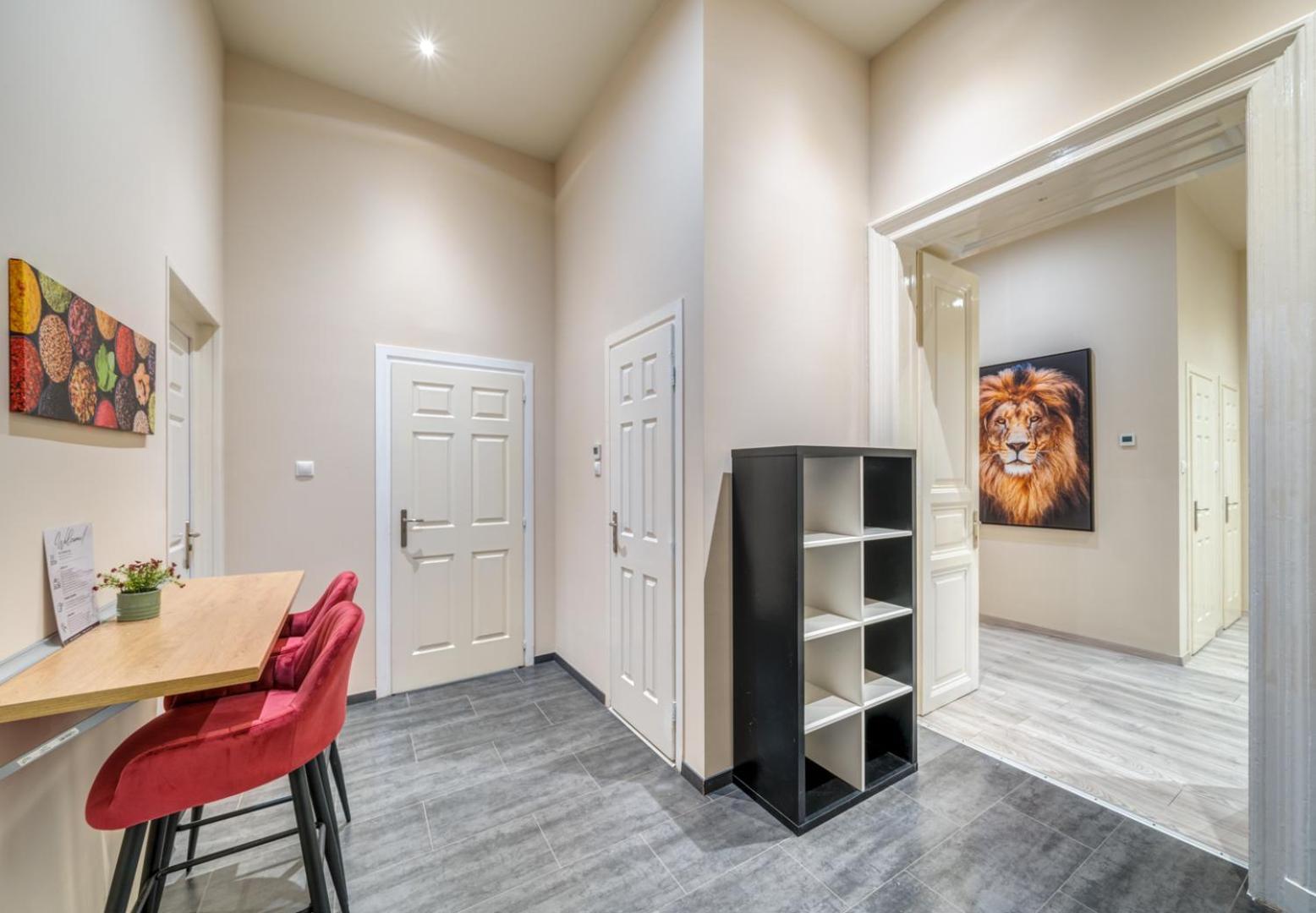 Ferienwohnung Downtown Delight - Erzsebet Blvd - 13 Ppl Budapest Exterior foto